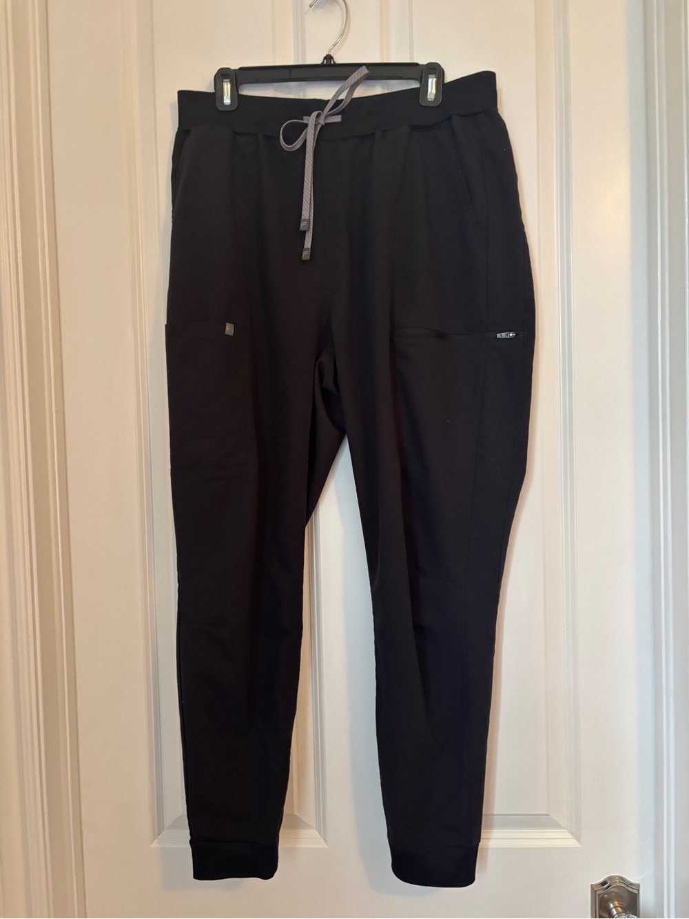 Fabletics - Women’s Black Jogger Pants - Versatile Everyday Comfort. Size XL